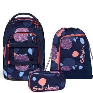 Schulrucksack-Set PACK im Coral Reef Design, bestehend aus einem Rucksack, einem Sportbeutel und einem Federmäppchen, in bunten, fröhlichen Farben und Mustern.
