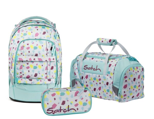 Farbenfrohes 3-teiliges Schulrucksack-Set PACK Dreamy Mosaic mit Rucksack, Sporttasche und Etui in lebendigem geometrischem Design.
