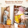Farbenfroher Kindergartenrucksack Wild Animal für Kinder mit Löwen-Design, geeignet für Jungen und Mädchen ab 1 Jahr, abgebildet mit fröhlichen Kindern in einer sommerlichen und winterlichen Umgebung.