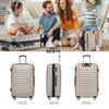 BEIBYE Zwillingsrollen Reisekoffer Set in Champagner mit verschiedenen Modellen (M, L, XL) bei einem Familienpicknick im Freien, umgeben von Freunden und Gepäck.