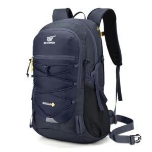Dark blauer Wanderrucksack von SkySpers mit atmungsaktiver Rückenbelüftung und Regenschutz für Outdoor-Aktivitäten wie Wanderungen, Stadttouren und mehr.