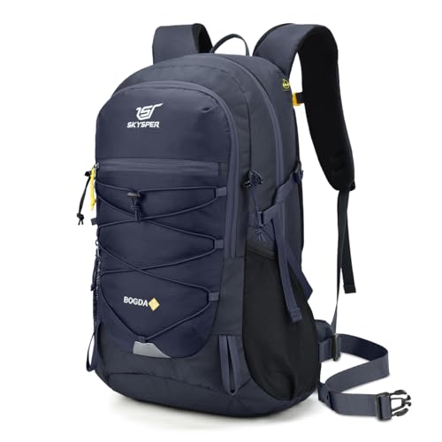 Dark blauer Wanderrucksack von SkySpers mit atmungsaktiver Rückenbelüftung und Regenschutz für Outdoor-Aktivitäten wie Wanderungen, Stadttouren und mehr.
