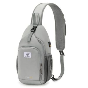 Praktische Brusttasche für Herren, Sling Bag mit kleinen Abmessungen und vielseitiger Verwendung für Ausflüge oder Wandern, atmungsaktiv und wasserabweisendes Material