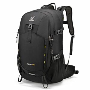 Der SKYSPER Wanderrucksack 30L ist ein robustes und haltbares Trekkingrucksack für Ihre Wanderungen. Er bietet hervorragenden Tragekomfort, ein externes Aufhängesystem und vier Fächer im großen Stauraum.
